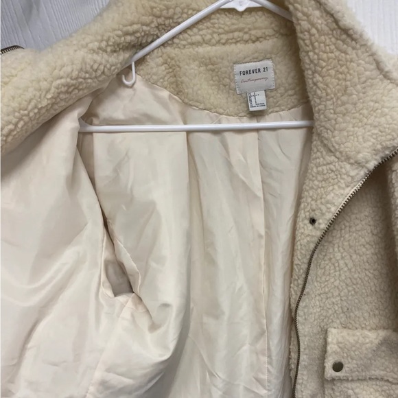 F21 CREAM SHERPA TEDDY COAT - Picture 4 of 5